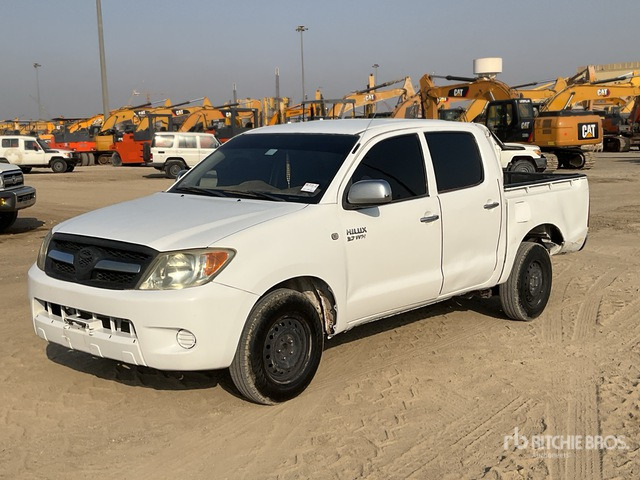 2008 Toyota Hilux 4x2 Crew Cab Pickup - Truk pikap: gambar 1 2008 Toyota Hilux 4x2 Crew Cab Pickup - Truk pikap: gambar 1