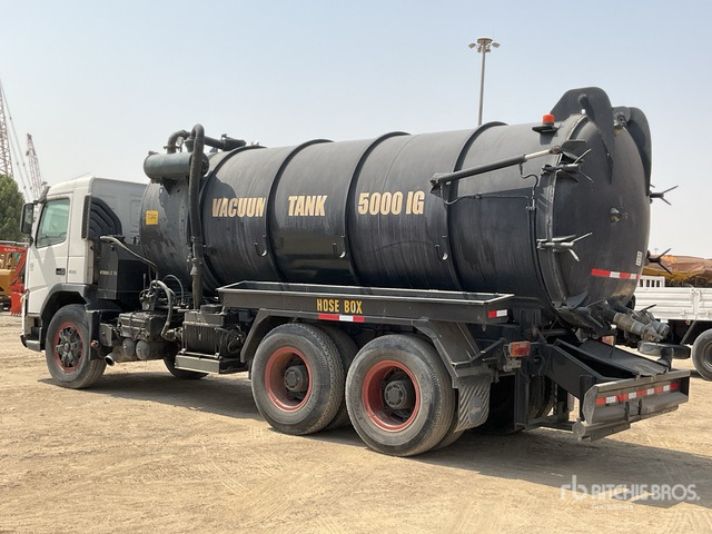 2008 Volvo FM400 6x4 20000 Liters Vacuum Tanker Truck - Truk vakum: gambar 3 2008 Volvo FM400 6x4 20000 Liters Vacuum Tanker Truck - Truk vakum: gambar 3