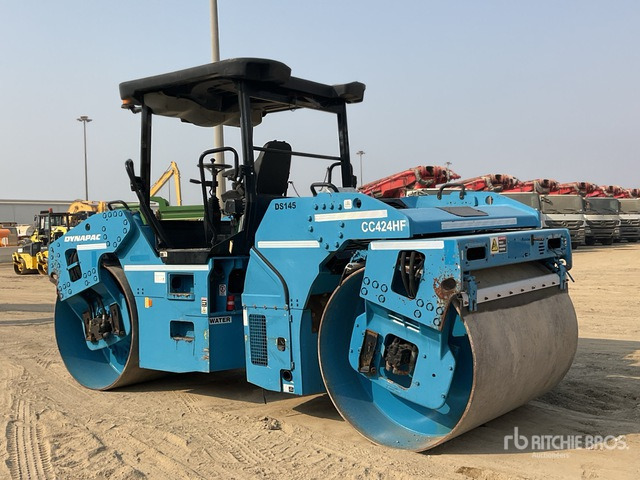 2009 Dynapac CC424HF Double Drum Roller - Roller jalan: gambar 4 2009 Dynapac CC424HF Double Drum Roller - Roller jalan: gambar 4