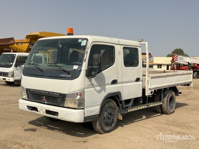 2010 Mitsubishi Canter 4x2 Crew Cab Flatbed Truck - Truk flatbed: gambar 2 2010 Mitsubishi Canter 4x2 Crew Cab Flatbed Truck - Truk flatbed: gambar 2