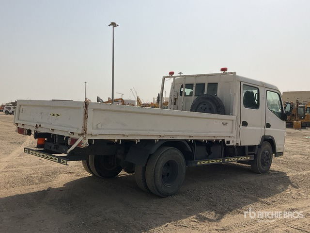 2010 Mitsubishi Canter 4x2 Crew Cab Flatbed Truck - Truk flatbed: gambar 3 2010 Mitsubishi Canter 4x2 Crew Cab Flatbed Truck - Truk flatbed: gambar 3
