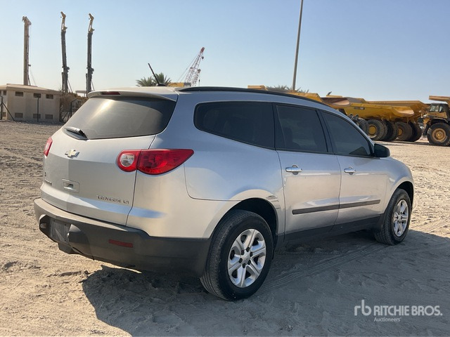 2012 Chevrolet Traverse 2WD SUV - Mobil SUV: gambar 3 2012 Chevrolet Traverse 2WD SUV - Mobil SUV: gambar 3