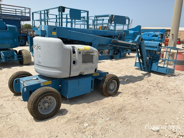 2012 Genie Z-45/25J 2WD Diesel (Inoperable) Articulating Boom Lift - Boom artikulasi: gambar 3 2012 Genie Z-45/25J 2WD Diesel (Inoperable) Articulating Boom Lift - Boom artikulasi: gambar 3