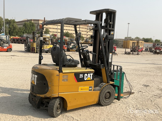 2015 Cat EP25K-PAC 2.5 ton Electric Forklift - Forklift listrik: gambar 3 2015 Cat EP25K-PAC 2.5 ton Electric Forklift - Forklift listrik: gambar 3