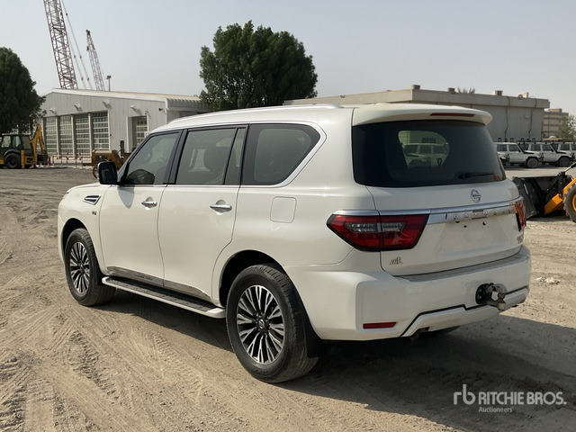 2015 Nissan Patrol Platinum 4x4 SUV - Mobil SUV: gambar 4 2015 Nissan Patrol Platinum 4x4 SUV - Mobil SUV: gambar 4