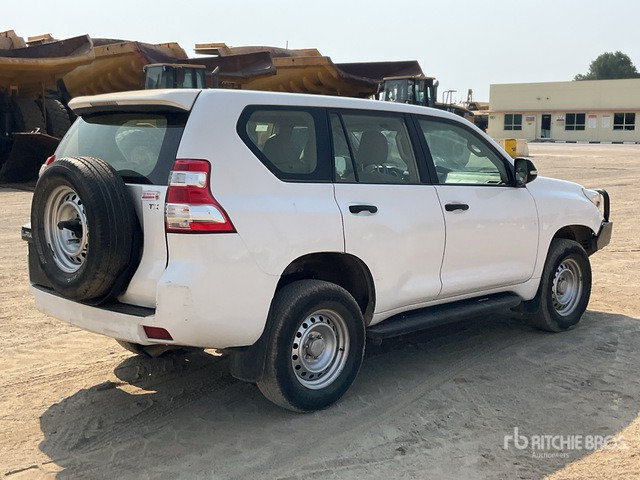 2015 Toyota Prado TX 150L 4x4 SUV - Mobil SUV: gambar 3 2015 Toyota Prado TX 150L 4x4 SUV - Mobil SUV: gambar 3
