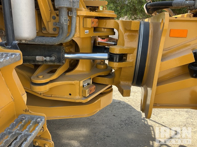 2018 Cat 745 - Tempat sampah artikulasi: gambar 5 2018 Cat 745 - Tempat sampah artikulasi: gambar 5