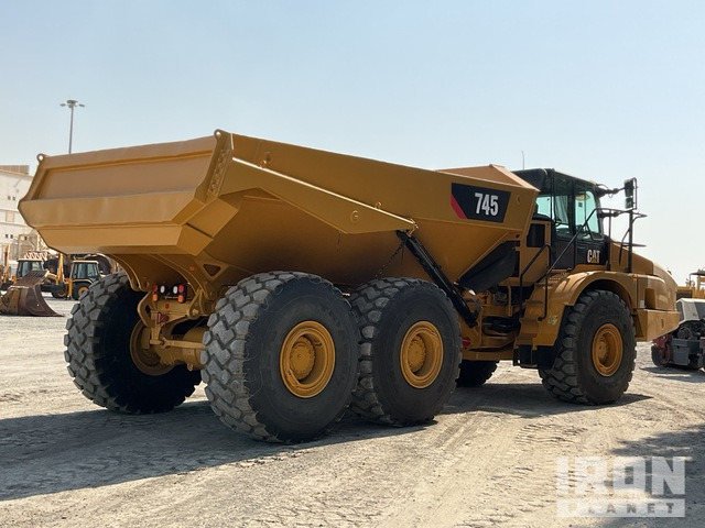 2018 Cat 745 - Tempat sampah artikulasi: gambar 3 2018 Cat 745 - Tempat sampah artikulasi: gambar 3