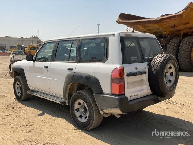 2018 Nissan Patrol GL 4x4 SUV - Mobil SUV: gambar 4 2018 Nissan Patrol GL 4x4 SUV - Mobil SUV: gambar 4