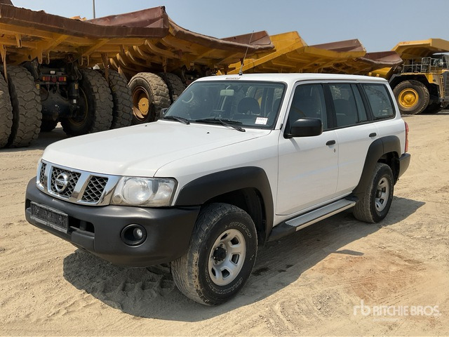 2018 Nissan Patrol GL 4x4 SUV - Mobil SUV: gambar 1 2018 Nissan Patrol GL 4x4 SUV - Mobil SUV: gambar 1