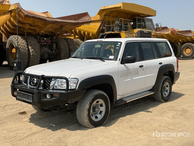 2018 Nissan Patrol GL 4x4 SUV - Mobil SUV: gambar 1 2018 Nissan Patrol GL 4x4 SUV - Mobil SUV: gambar 1