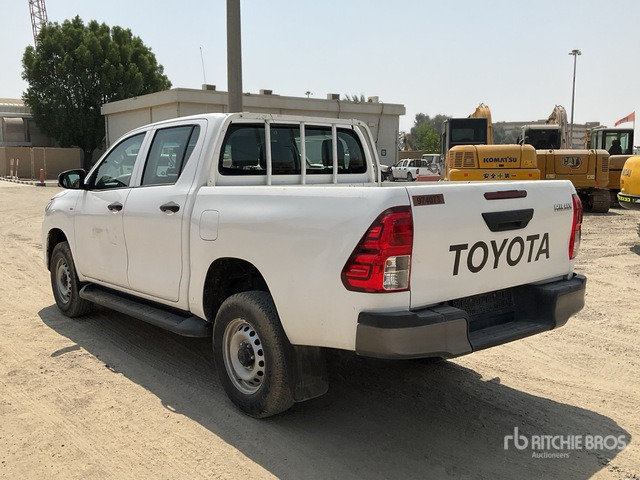 2018 Toyota Hilux 4x4 Crew Cab Pickup - Truk pikap: gambar 3 2018 Toyota Hilux 4x4 Crew Cab Pickup - Truk pikap: gambar 3