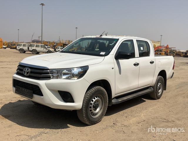 2018 Toyota Hilux 4x4 Crew Cab Pickup - Truk pikap: gambar 3 2018 Toyota Hilux 4x4 Crew Cab Pickup - Truk pikap: gambar 3