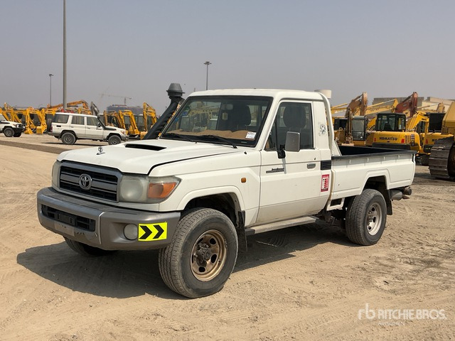 2018 Toyota Land Cruiser 79L 4x4 Pickup - Truk pikap: gambar 2 2018 Toyota Land Cruiser 79L 4x4 Pickup - Truk pikap: gambar 2