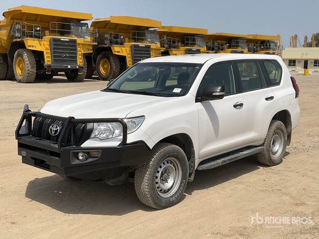 2018 Toyota Prado 150L 4x4 SUV - Mobil SUV: gambar 1 2018 Toyota Prado 150L 4x4 SUV - Mobil SUV: gambar 1
