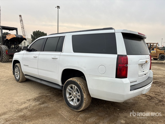 2019 Chevrolet Suburban 4x4 SUV - Mobil SUV: gambar 2 2019 Chevrolet Suburban 4x4 SUV - Mobil SUV: gambar 2