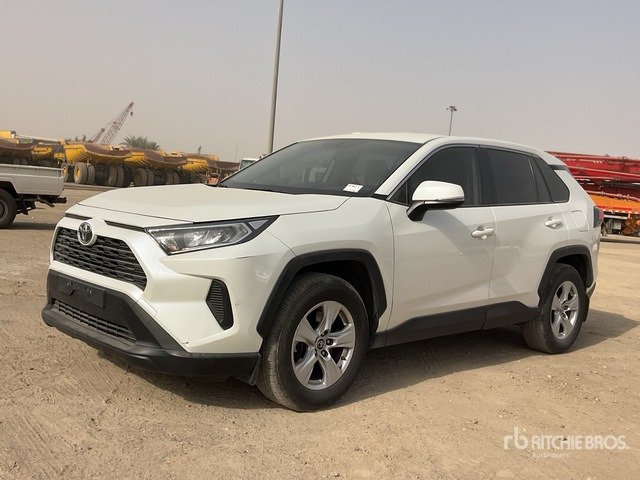 2019 Toyota RAV4 4WD SUV - Mobil SUV: gambar 1 2019 Toyota RAV4 4WD SUV - Mobil SUV: gambar 1