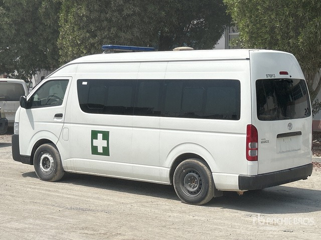 2022 Toyota Hiace High Roof 4x2 Ambulance - Ambulans: gambar 3 2022 Toyota Hiace High Roof 4x2 Ambulance - Ambulans: gambar 3