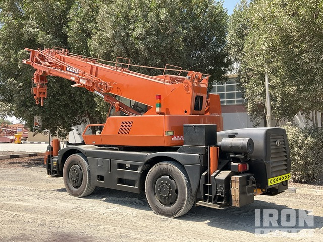 Kato KR10H Rough Terrain Crane - Derek medan kasar: gambar 4 Kato KR10H Rough Terrain Crane - Derek medan kasar: gambar 4