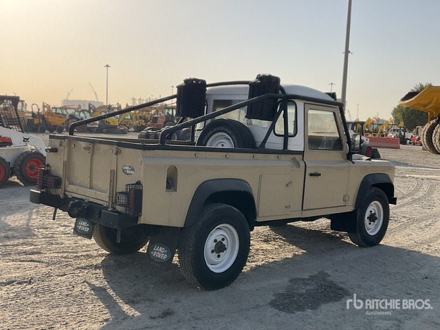 Land Rover Defender 110 - Truk pikap: gambar 3 Land Rover Defender 110 - Truk pikap: gambar 3