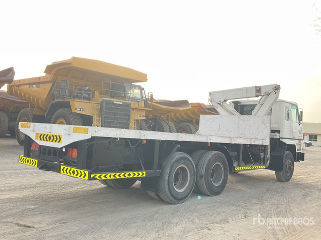 Nissan TF20 - Truk flatbed, Truk derek: gambar 4 Nissan TF20 - Truk flatbed, Truk derek: gambar 4