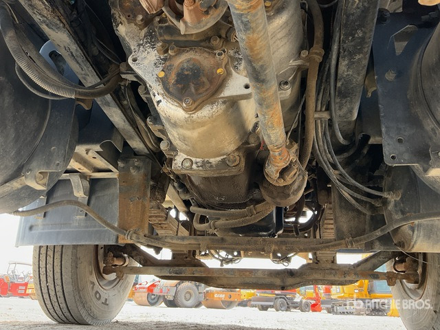 2005 Mack Granite CV713 6x4 T/A Day Cab Truck Tractor - Tractor head: gambar 5 2005 Mack Granite CV713 6x4 T/A Day Cab Truck Tractor - Tractor head: gambar 5