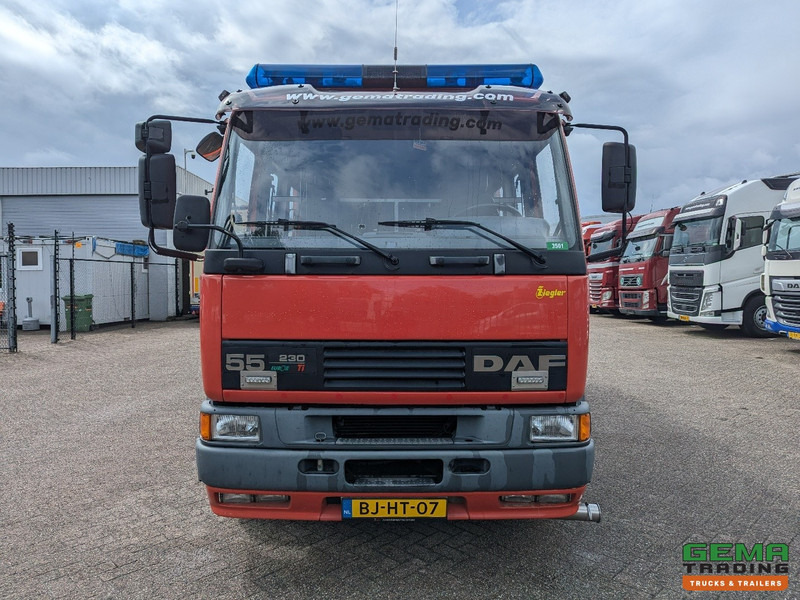 DAF 55.230 4x2 Euro2 Ziegler TS7 LD2800 HD265 T1500Liters - 7 persoons - Truk pemadam kebakaran: gambar 5 DAF 55.230 4x2 Euro2 Ziegler TS7 LD2800 HD265 T1500Liters - 7 persoons - Truk pemadam kebakaran: gambar 5