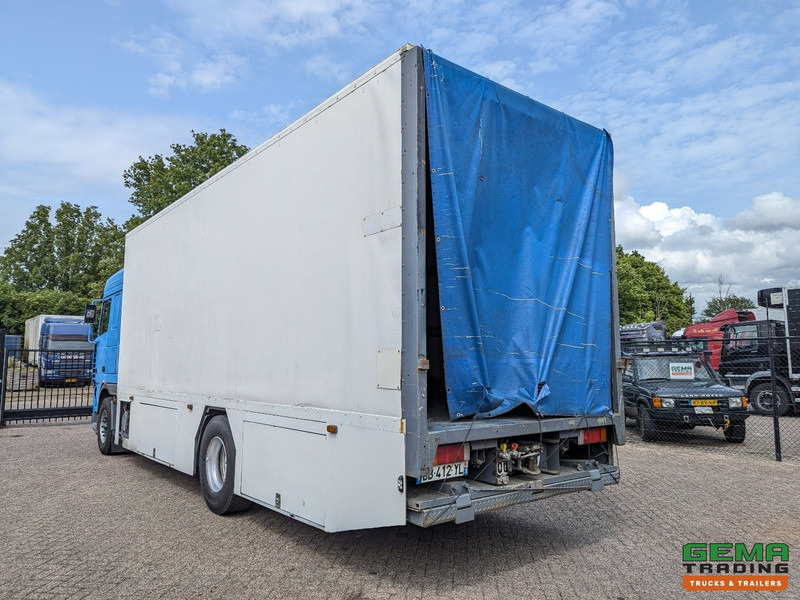 DAF XF95.430 4x2 Spacecab Euro2 - Retarder - Geslotenbak 7.7m - Handgeschakeld - Vangmuil - Truk box: gambar 4 DAF XF95.430 4x2 Spacecab Euro2 - Retarder - Geslotenbak 7.7m - Handgeschakeld - Vangmuil - Truk box: gambar 4