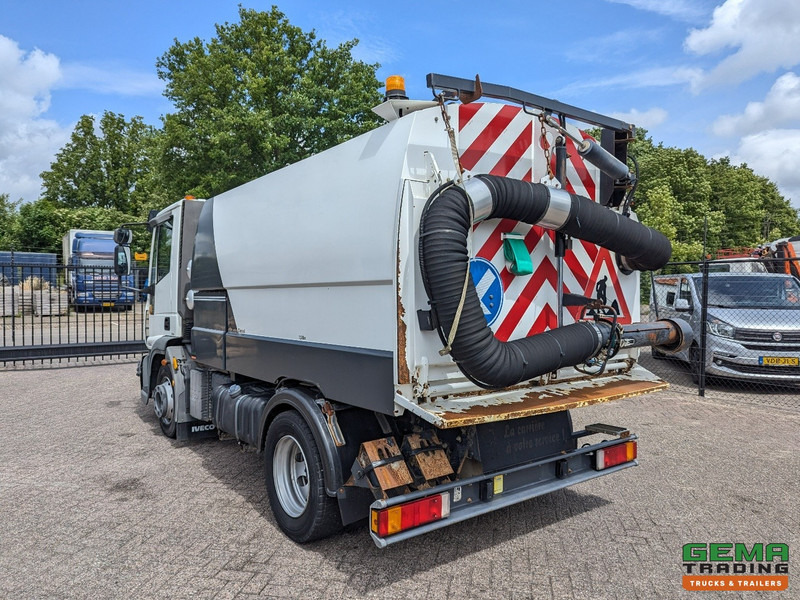 Iveco 140E21 4x2 Dagcab Euro3 - Schmidt SK500R - Hydrostaat - Penyapu jalan: gambar 3 Iveco 140E21 4x2 Dagcab Euro3 - Schmidt SK500R - Hydrostaat - Penyapu jalan: gambar 3