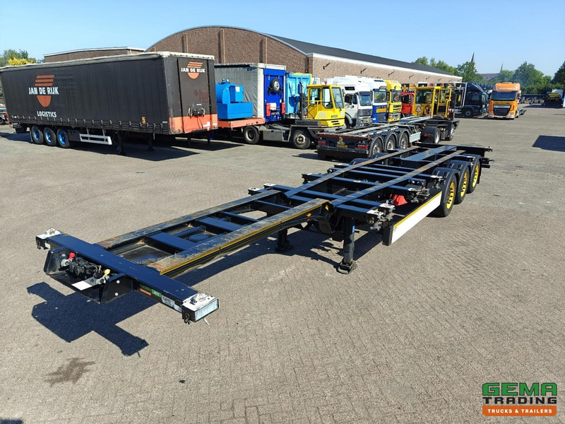 Kögel PORT 40 SIMPLEX 20 3-Assen SAF - Schijfremmen - 20/30/40FT Aansluiting - Achterschuiver - Semi-trailer pengangkut mobil: gambar 2 Kögel PORT 40 SIMPLEX 20 3-Assen SAF - Schijfremmen - 20/30/40FT Aansluiting - Achterschuiver - Semi-trailer pengangkut mobil: gambar 2