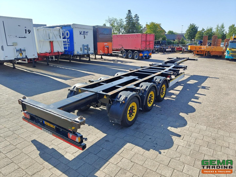 Kögel PORT 40 SIMPLEX 20 3-Assen SAF - Schijfremmen - 20/30/40FT Aansluiting - Achterschuiver - Semi-trailer pengangkut mobil: gambar 1 Kögel PORT 40 SIMPLEX 20 3-Assen SAF - Schijfremmen - 20/30/40FT Aansluiting - Achterschuiver - Semi-trailer pengangkut mobil: gambar 1
