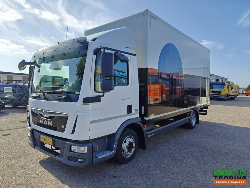 MAN TGL 7.150 4x2 Dagcab Euro6B - 7T - GeslotenBak 5.4m - Elec. Roldeur - 238.000km - Truk box: gambar 1 MAN TGL 7.150 4x2 Dagcab Euro6B - 7T - GeslotenBak 5.4m - Elec. Roldeur - 238.000km - Truk box: gambar 1
