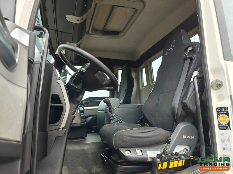 MAN TGS-TGX 26.440 6x4 Dagcabine Euro5 - AJK 20T HaakarmSysteem - Volledig Bladgeveerd - Naafreductie - Handgeschakeld - Hook lift: gambar 5 MAN TGS-TGX 26.440 6x4 Dagcabine Euro5 - AJK 20T HaakarmSysteem - Volledig Bladgeveerd - Naafreductie - Handgeschakeld - Hook lift: gambar 5