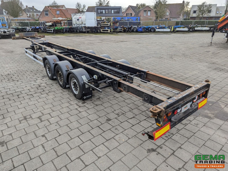Renders ROC 12.27 CC 3-Assen MB - Schijfremmen - Achterschuiver - 40/45FT - Semi-trailer pengangkut mobil: gambar 4 Renders ROC 12.27 CC 3-Assen MB - Schijfremmen - Achterschuiver - 40/45FT - Semi-trailer pengangkut mobil: gambar 4