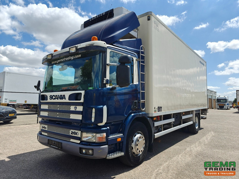 Scania P94D-260 4x2 Dagcab Euro2 - Handgeschakeld - Koel-Vriesbak 7.5m - Carrier Genesis R90 - Vangmuil - Truk berpendingin: gambar 1 Scania P94D-260 4x2 Dagcab Euro2 - Handgeschakeld - Koel-Vriesbak 7.5m - Carrier Genesis R90 - Vangmuil - Truk berpendingin: gambar 1