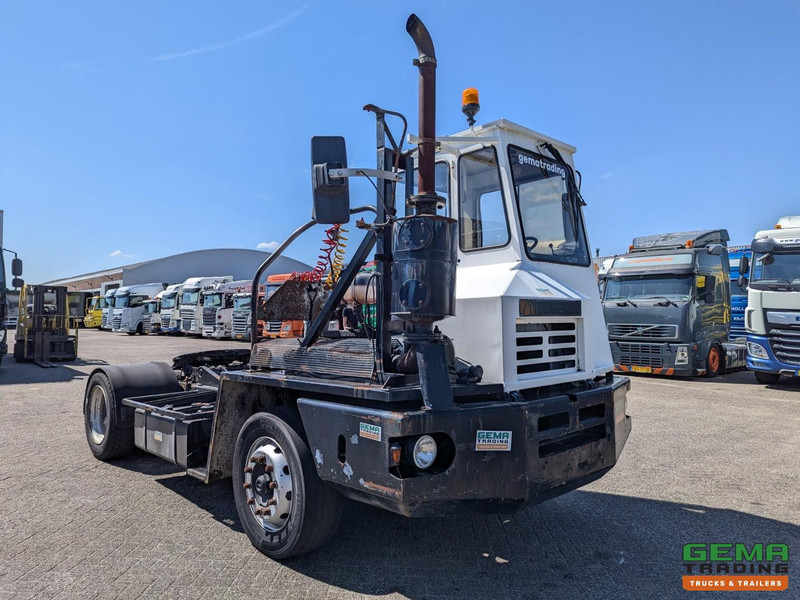 Terberg YT17 MOTOR DEFECT - MMBS Kenteken - Traktor terminal: gambar 2 Terberg YT17 MOTOR DEFECT - MMBS Kenteken - Traktor terminal: gambar 2