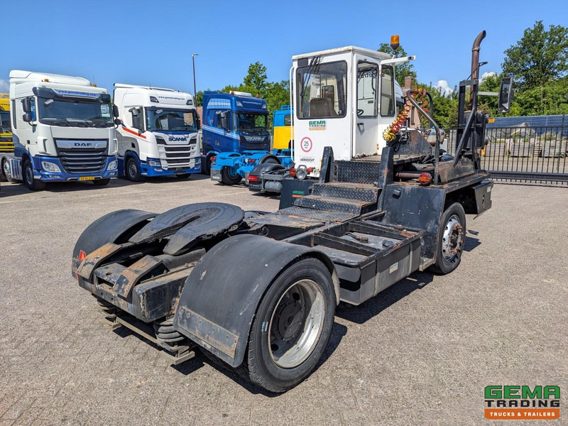 Terberg YT17 MOTOR DEFECT - MMBS Kenteken - Traktor terminal: gambar 3 Terberg YT17 MOTOR DEFECT - MMBS Kenteken - Traktor terminal: gambar 3