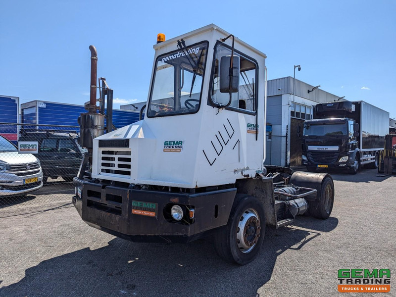 Terberg YT17 MOTOR DEFECT - MMBS Kenteken - Traktor terminal: gambar 1 Terberg YT17 MOTOR DEFECT - MMBS Kenteken - Traktor terminal: gambar 1