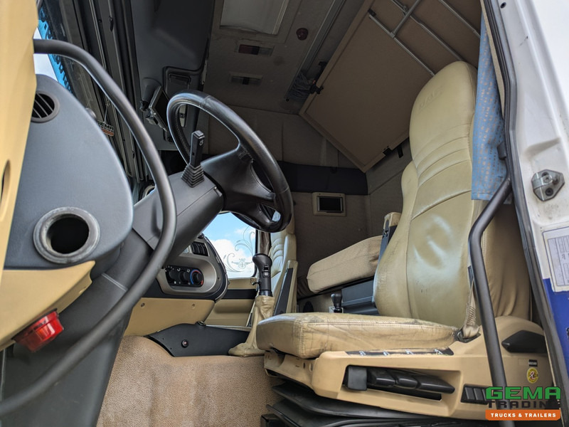 DAF 95XF.480 4x2 Superspacecab Euro3 - Handgeschakeld - Limited Edition Interieur - Side Skirts - Luchthoorns - Tractor head: gambar 5 DAF 95XF.480 4x2 Superspacecab Euro3 - Handgeschakeld - Limited Edition Interieur - Side Skirts - Luchthoorns - Tractor head: gambar 5