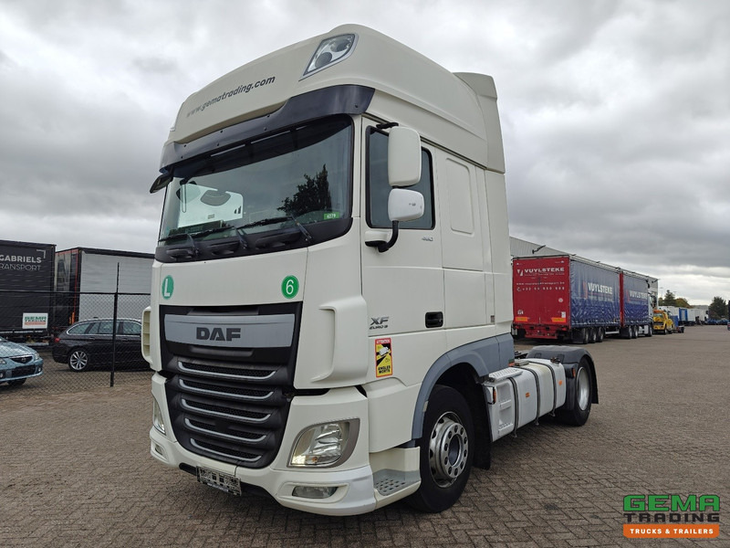DAF FT XF460 4x2 SuperSpaceCab Euro6 - Handgeschakeld - Dubbele Tanks - 800.000km - Tractor head: gambar 1 DAF FT XF460 4x2 SuperSpaceCab Euro6 - Handgeschakeld - Dubbele Tanks - 800.000km - Tractor head: gambar 1