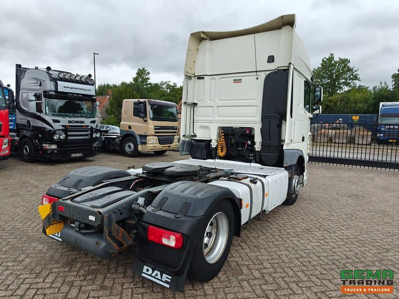 DAF FT XF460 4x2 SuperSpaceCab Euro6 - Handgeschakeld - Dubbele Tanks - 800.000km - Tractor head: gambar 3 DAF FT XF460 4x2 SuperSpaceCab Euro6 - Handgeschakeld - Dubbele Tanks - 800.000km - Tractor head: gambar 3