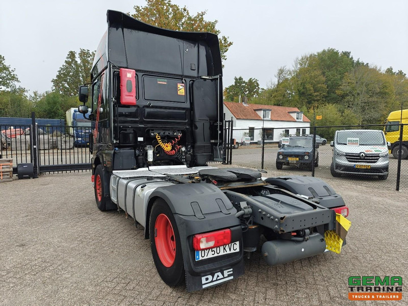 DAF FT XF460 4x2 Superspacecab Euro6A - Retarder - Dubbele Tanks - StandAirco - SMARTTacho V2 - Tractor head: gambar 4 DAF FT XF460 4x2 Superspacecab Euro6A - Retarder - Dubbele Tanks - StandAirco - SMARTTacho V2 - Tractor head: gambar 4