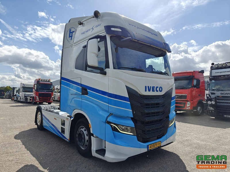 Iveco S-WAY 420 4x2 Euro6D - Dubbele Tanks - StandAirco - Navi - SMARTTacho V2 - 04/2026 APK - Tractor head: gambar 2 Iveco S-WAY 420 4x2 Euro6D - Dubbele Tanks - StandAirco - Navi - SMARTTacho V2 - 04/2026 APK - Tractor head: gambar 2