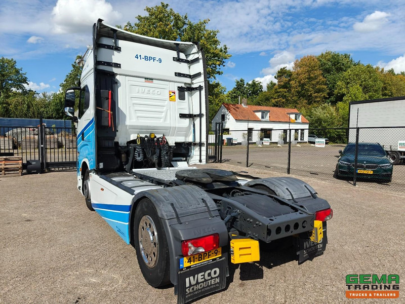 Iveco S-WAY 420 4x2 Euro6D - Dubbele Tanks - StandAirco - Navi - SMARTTacho V2 - 04/2026 APK - Tractor head: gambar 4 Iveco S-WAY 420 4x2 Euro6D - Dubbele Tanks - StandAirco - Navi - SMARTTacho V2 - 04/2026 APK - Tractor head: gambar 4