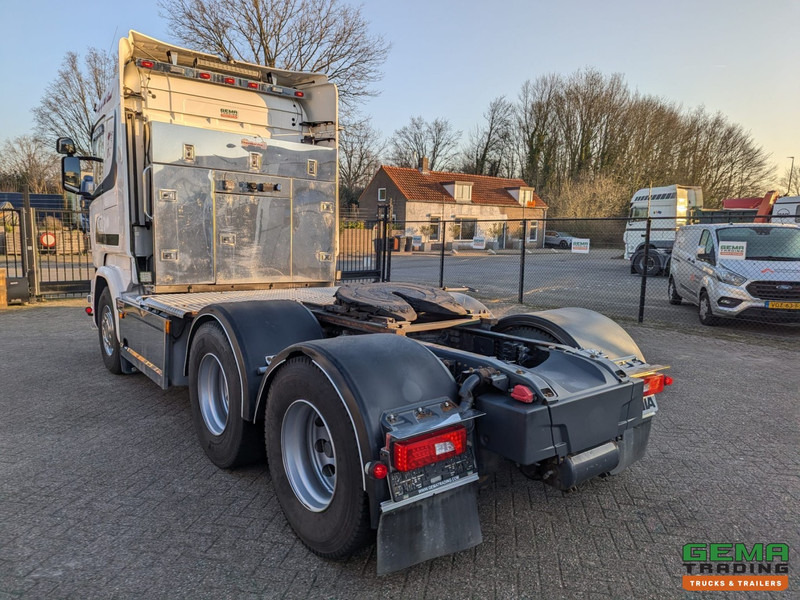 Scania R730 6x4 Highline Euro6 - V8 - Retarder - RVS Kist - Schuifschotel - Tractor head: gambar 4 Scania R730 6x4 Highline Euro6 - V8 - Retarder - RVS Kist - Schuifschotel - Tractor head: gambar 4
