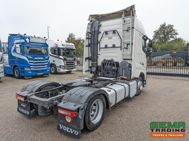 Volvo FH420 4x2 Euro6 FH420 4x2 Globetrotter Euro6 - XLOW / Mega - VEB+ - Double Tanks - Air Suspension - Tractor head: gambar 3 Volvo FH420 4x2 Euro6 FH420 4x2 Globetrotter Euro6 - XLOW / Mega - VEB+ - Double Tanks - Air Suspension - Tractor head: gambar 3