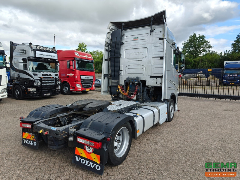 Volvo FH420 4x2 Globetrotter Euro6 - MEGA/XLOW - 573.000KM - Tractor head: gambar 3 Volvo FH420 4x2 Globetrotter Euro6 - MEGA/XLOW - 573.000KM - Tractor head: gambar 3