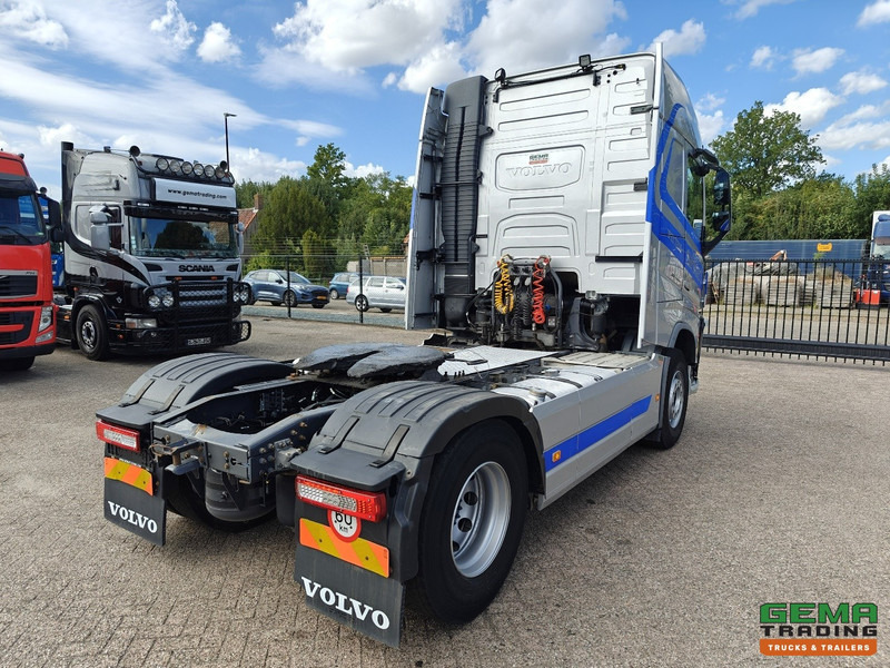 Volvo FH460 4x2 Globetrotter Euro6 - WF/Kiep Hydrauliek - Dubbele Tanks - Tractor head: gambar 3 Volvo FH460 4x2 Globetrotter Euro6 - WF/Kiep Hydrauliek - Dubbele Tanks - Tractor head: gambar 3