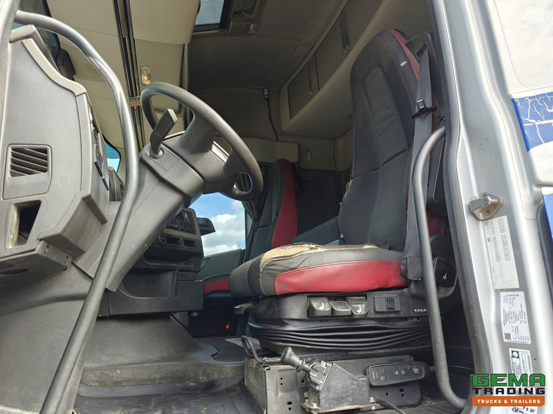 Volvo FH460 4x2 Globetrotter Euro6 - WF/Kiep Hydrauliek - Dubbele Tanks - Tractor head: gambar 5 Volvo FH460 4x2 Globetrotter Euro6 - WF/Kiep Hydrauliek - Dubbele Tanks - Tractor head: gambar 5