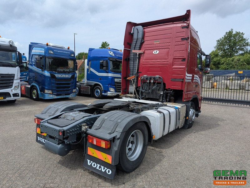 Volvo FH460 4x2 Globetrotter XL Euro5 - Handgeschakeld - Dubbele tanks - 8 units in stock! - Tractor head: gambar 3 Volvo FH460 4x2 Globetrotter XL Euro5 - Handgeschakeld - Dubbele tanks - 8 units in stock! - Tractor head: gambar 3
